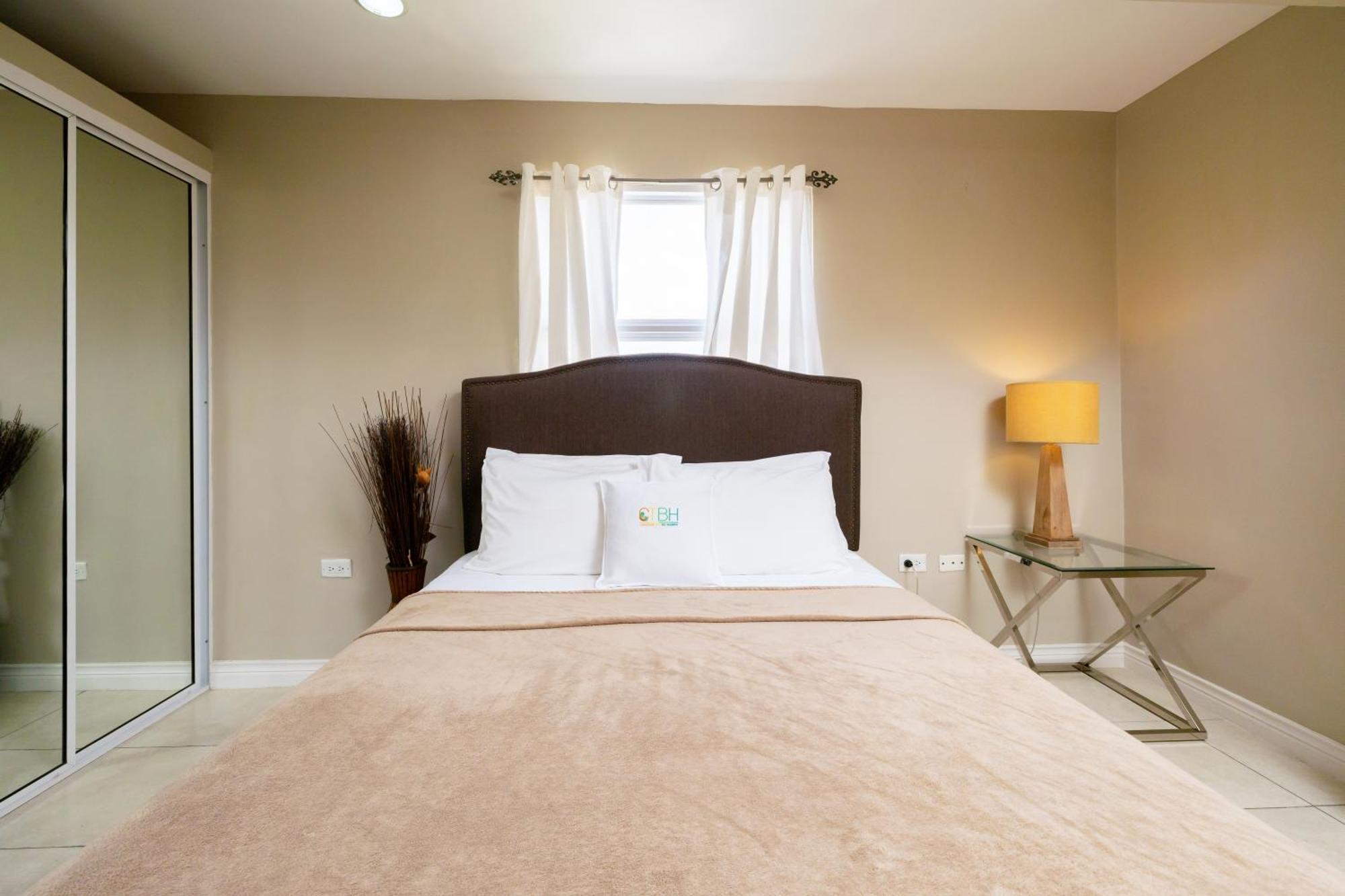 Choose To Be Happy At Brompton Estates - One And Two Bedroom With Pool Kingston Eksteriør billede